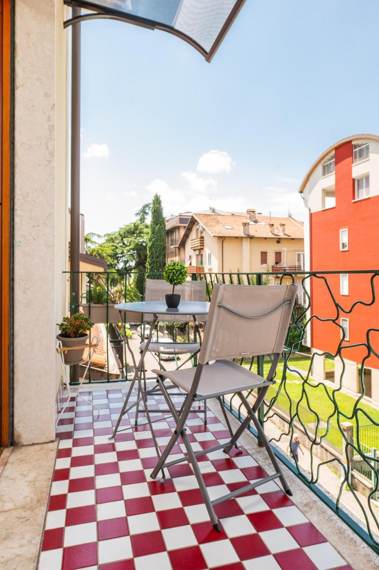 Appartamento Attico Vintage 10Min Da Arena Verona Exterior photo